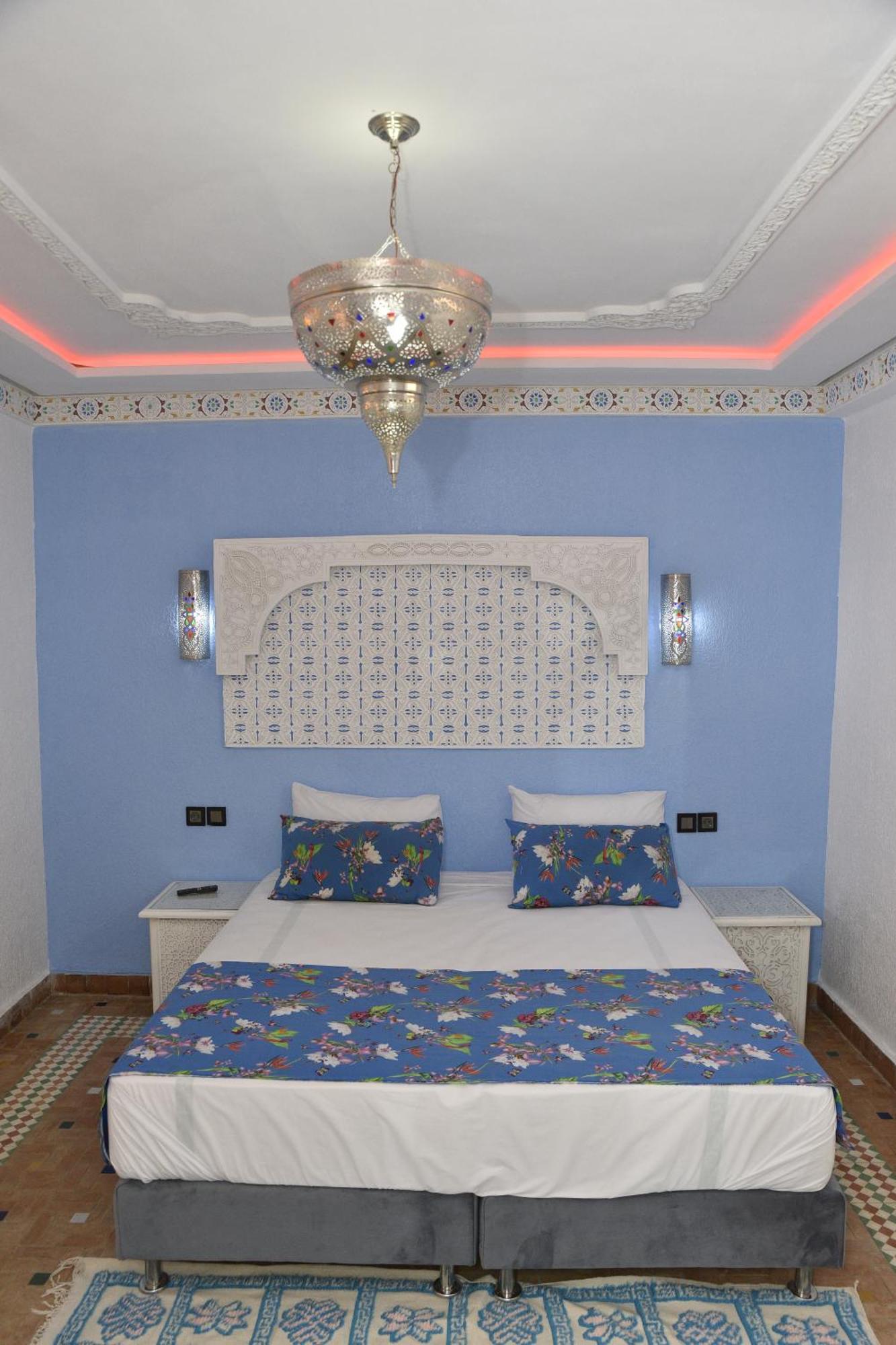 Riad Golf Stinia 2 Meknes Bagian luar foto